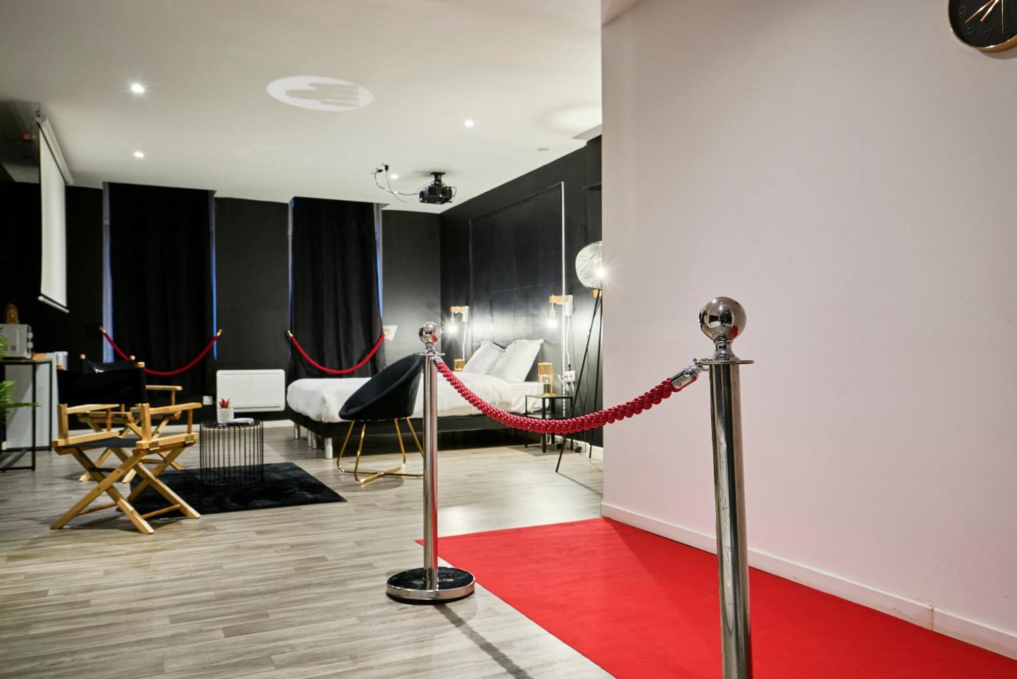 Ng Suitehome - Lille I Roubaix Centre I Grand Place - Balneo - Netflix - Wifi Ngoại thất bức ảnh